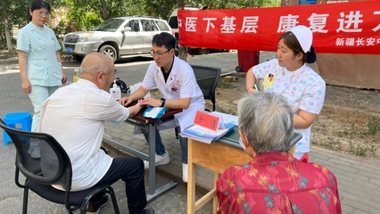 健康義診進(jìn)社區(qū) 惠民服務(wù)暖人心